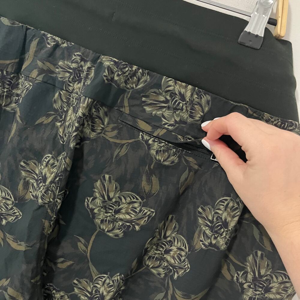 Athleta Trekkie North Green Floral Printed Joggers Size 24 - Picture 6 of 6